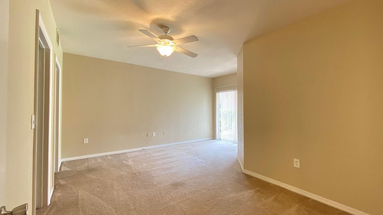 出租: $2,200 (3 贝兹, 2 浴室, 1467 平方英尺)