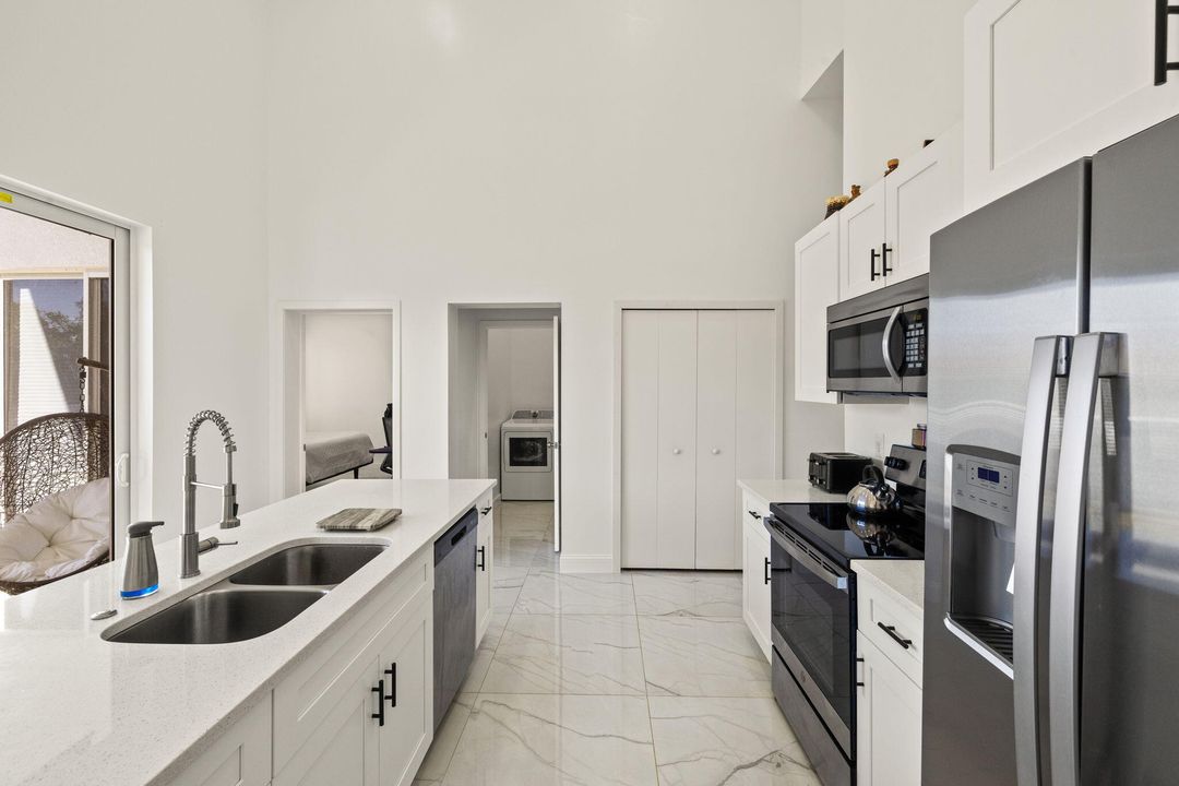 На продажу: $315,000 (3 спален, 2 ванн, 1616 Квадратных фут)