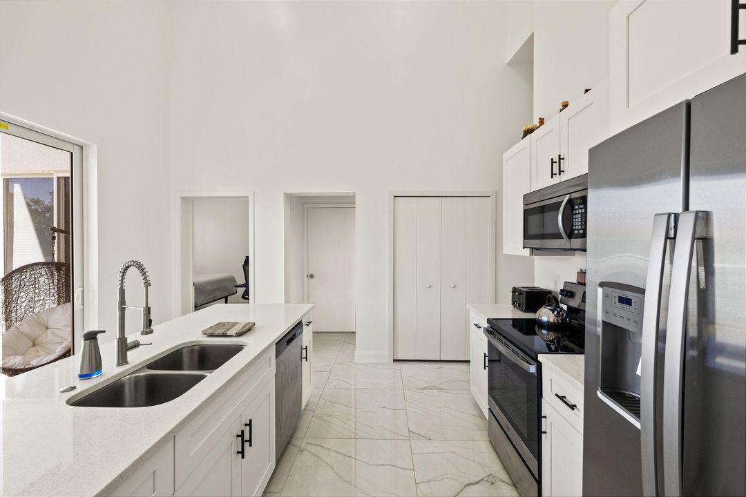 На продажу: $315,000 (3 спален, 2 ванн, 1616 Квадратных фут)