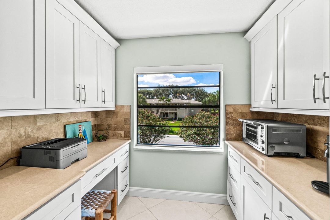 For Sale: $48,900 (2 beds, 2 baths, 1388 Square Feet)