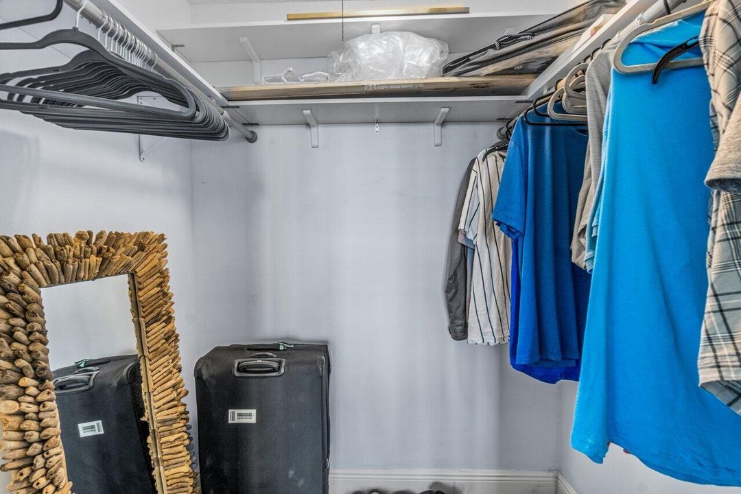 合同活跃: $2,750 (1 贝兹, 1 浴室, 795 平方英尺)