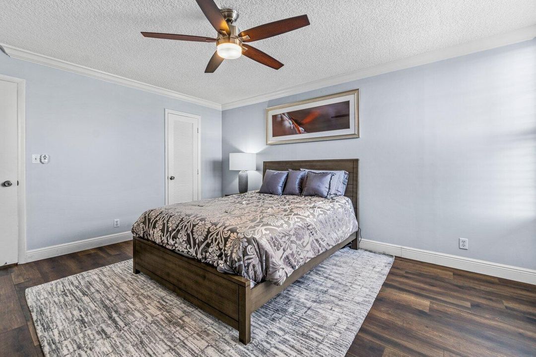 合同活跃: $2,750 (1 贝兹, 1 浴室, 795 平方英尺)