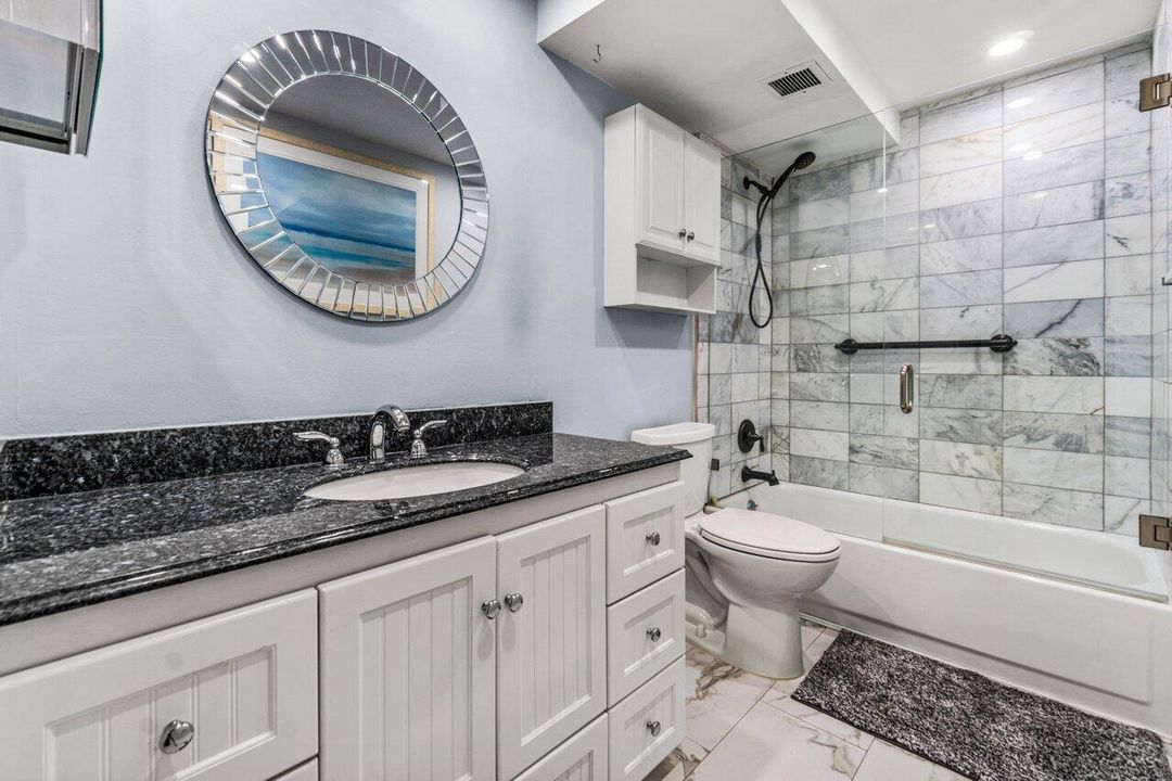 合同活跃: $2,750 (1 贝兹, 1 浴室, 795 平方英尺)