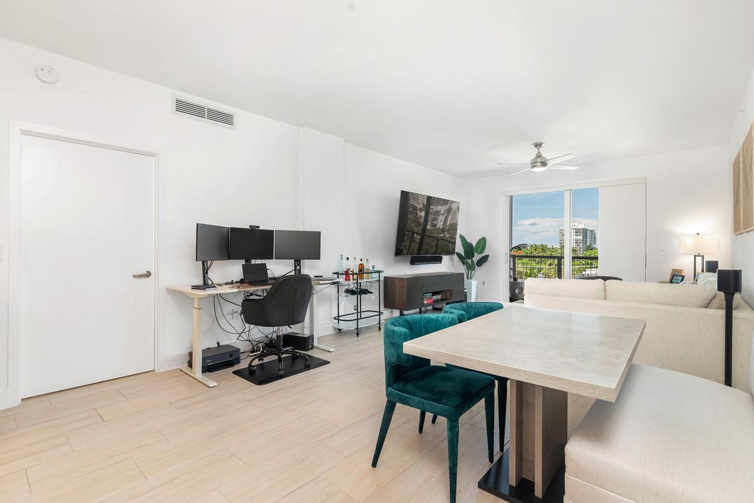 For Sale: $1,299,000 (2 beds, 2 baths, 1346 Square Feet)