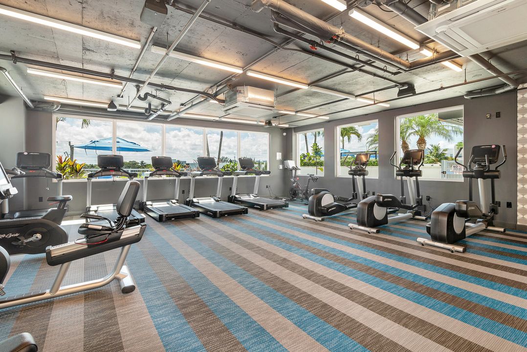 For Sale: $1,299,000 (2 beds, 2 baths, 1346 Square Feet)