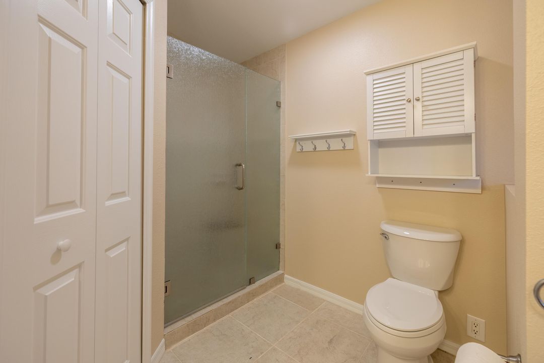 В аренду: $2,500 (4 спален, 2 ванн, 1922 Квадратных фут)