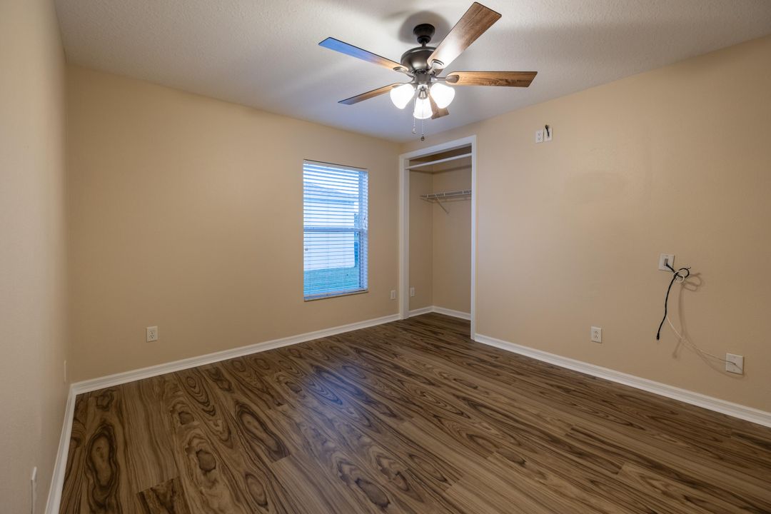 В аренду: $2,500 (4 спален, 2 ванн, 1922 Квадратных фут)