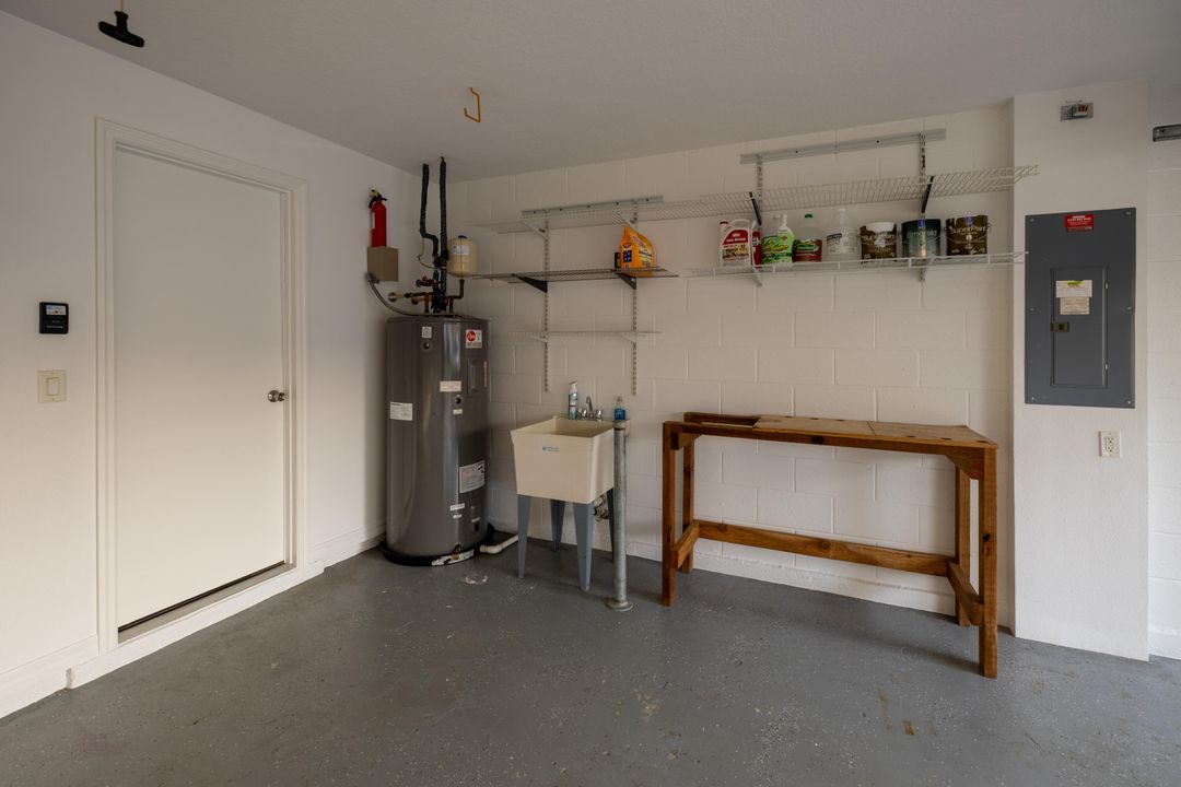 В аренду: $2,500 (4 спален, 2 ванн, 1922 Квадратных фут)