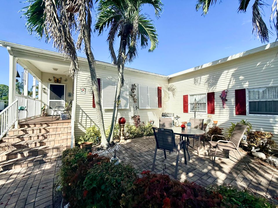 For Sale: $169,500 (3 beds, 2 baths, 1750 Square Feet)