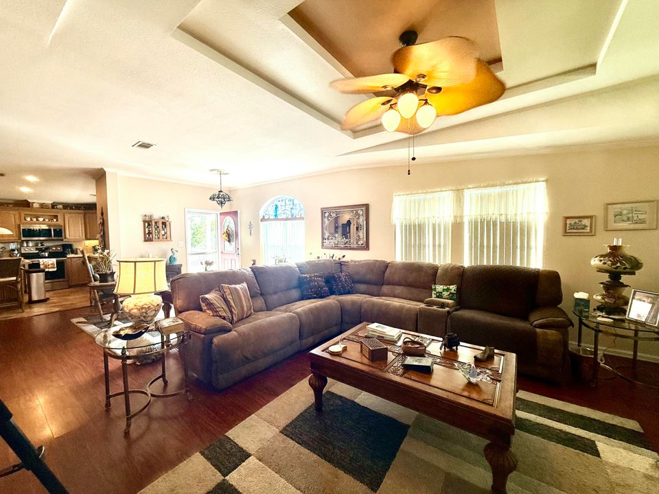 For Sale: $169,500 (3 beds, 2 baths, 1750 Square Feet)