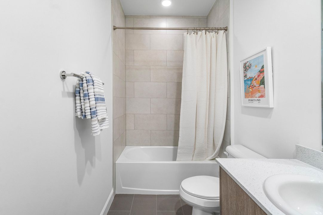 待售: $599,900 (4 贝兹, 2 浴室, 1971 平方英尺)