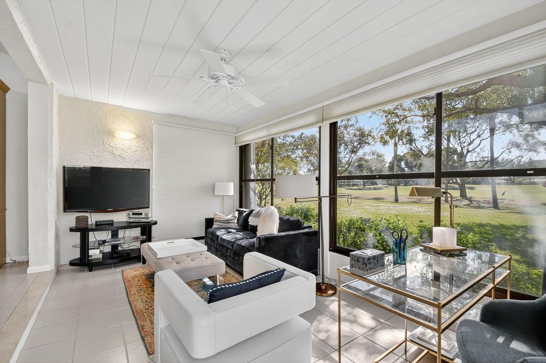 Activo con contrato: $279,000 (2 camas, 2 baños, 1734 Pies cuadrados)