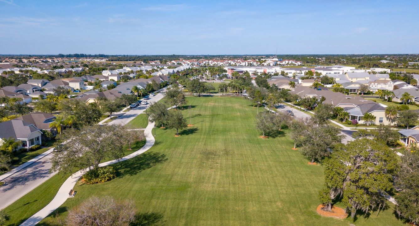 For Sale: $342,000 (2 beds, 2 baths, 1440 Square Feet)