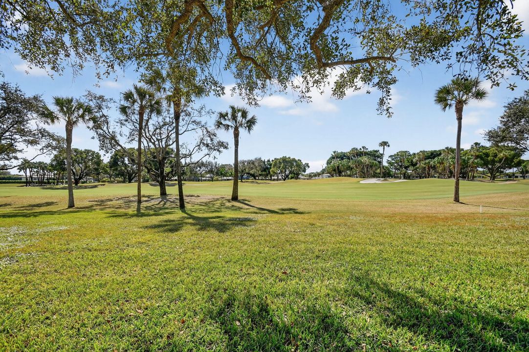 Activo con contrato: $279,000 (2 camas, 2 baños, 1734 Pies cuadrados)