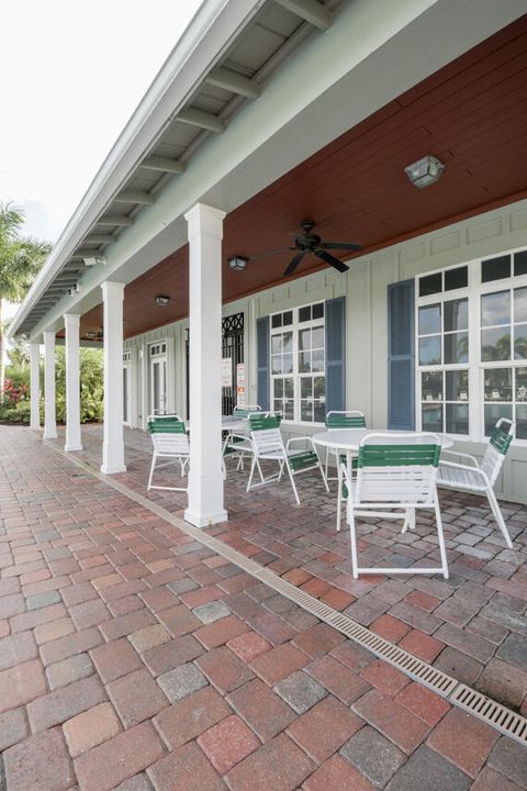 For Sale: $342,000 (2 beds, 2 baths, 1440 Square Feet)