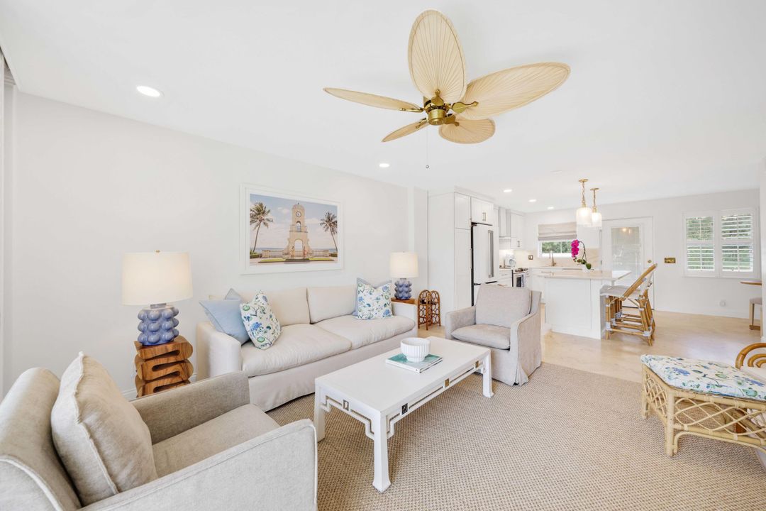 For Rent: $12,000 (2 beds, 2 baths, 990 Square Feet)