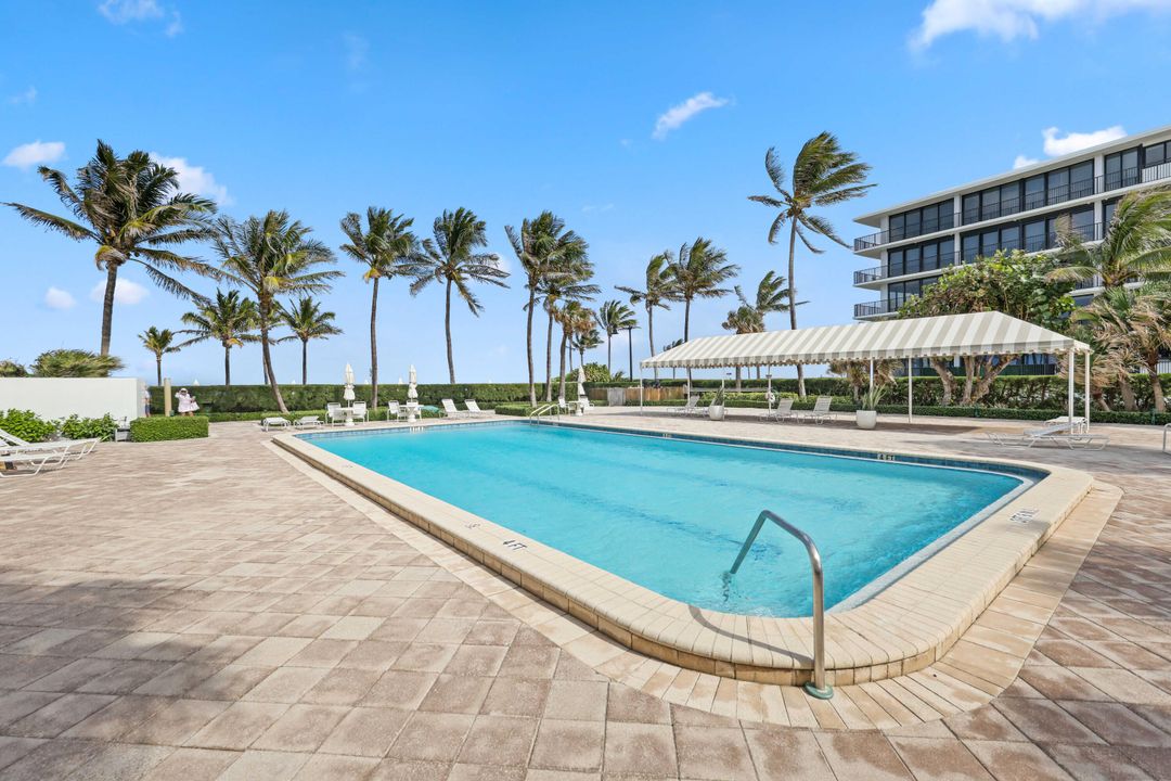 For Rent: $12,000 (2 beds, 2 baths, 990 Square Feet)