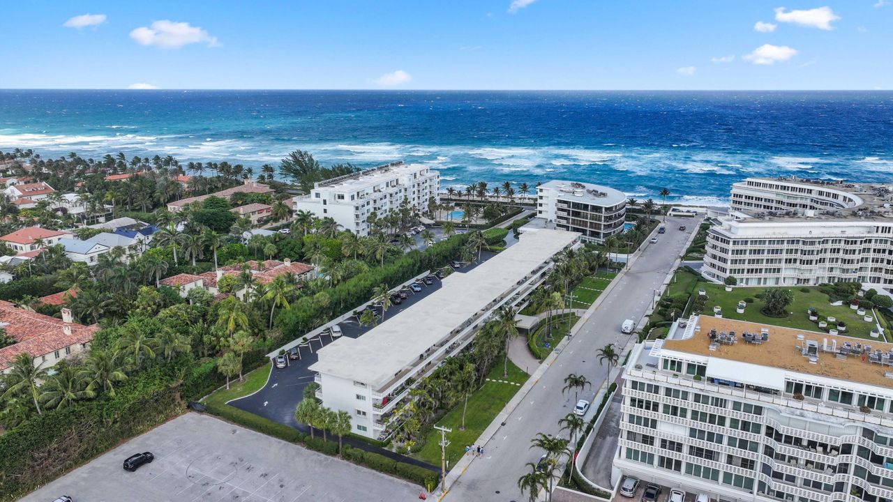 For Rent: $12,000 (2 beds, 2 baths, 990 Square Feet)