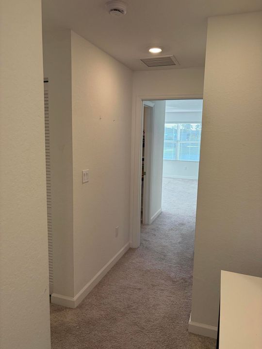 合同活跃: $3,500 (3 贝兹, 2 浴室, 1695 平方英尺)