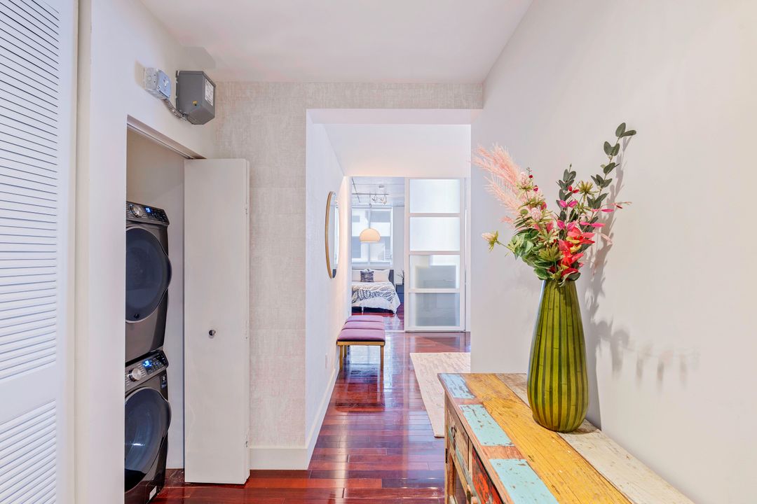 Active With Contract: $4,650 (2 beds, 2 baths, 1565 Square Feet)