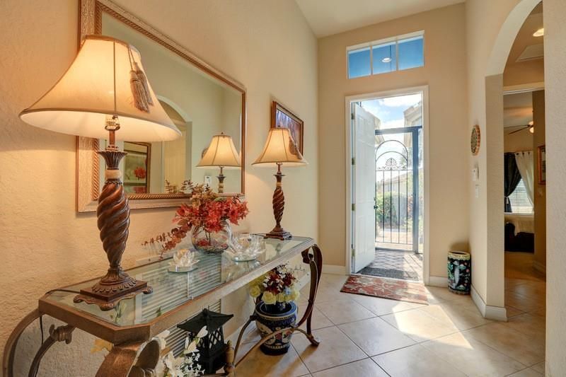 For Sale: $460,000 (3 beds, 2 baths, 1996 Square Feet)