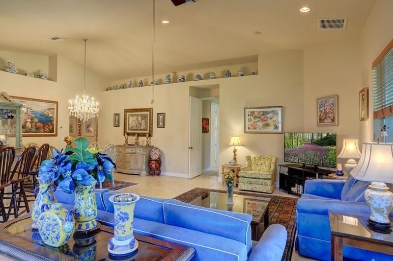 For Sale: $460,000 (3 beds, 2 baths, 1996 Square Feet)