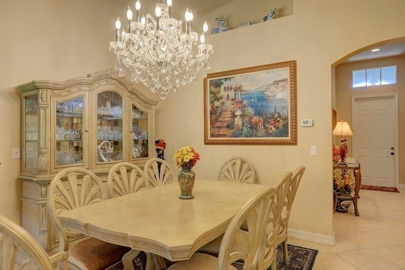 For Sale: $460,000 (3 beds, 2 baths, 1996 Square Feet)