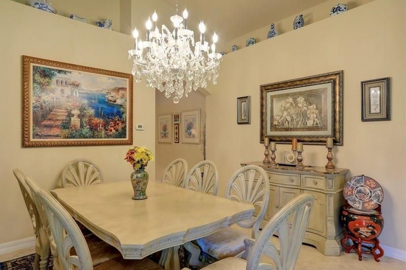 For Sale: $460,000 (3 beds, 2 baths, 1996 Square Feet)