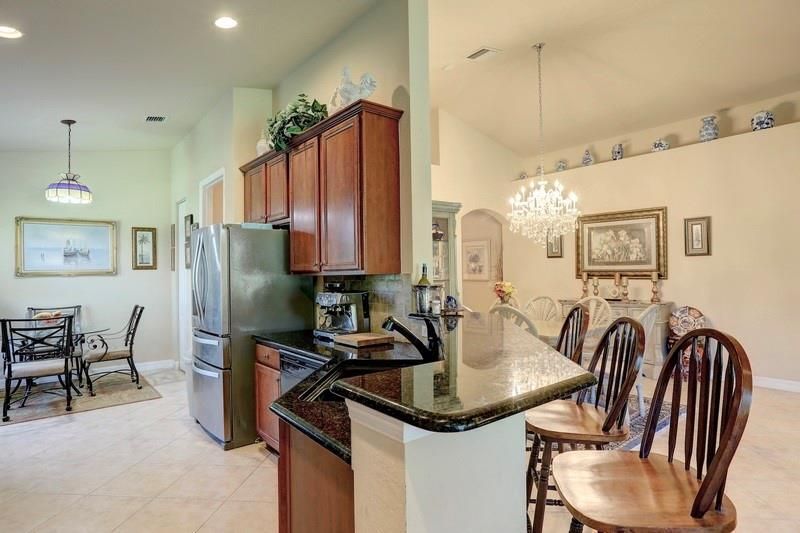 For Sale: $460,000 (3 beds, 2 baths, 1996 Square Feet)