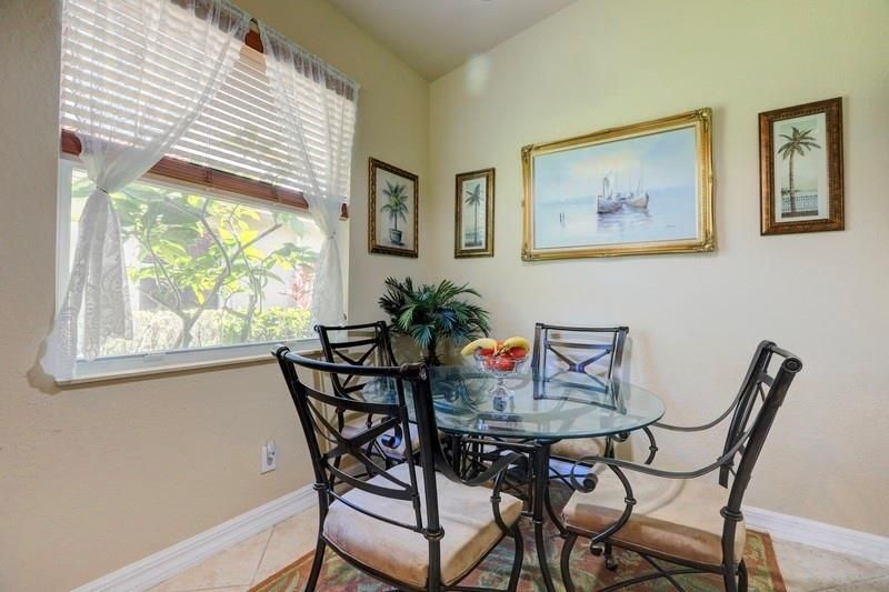 For Sale: $460,000 (3 beds, 2 baths, 1996 Square Feet)