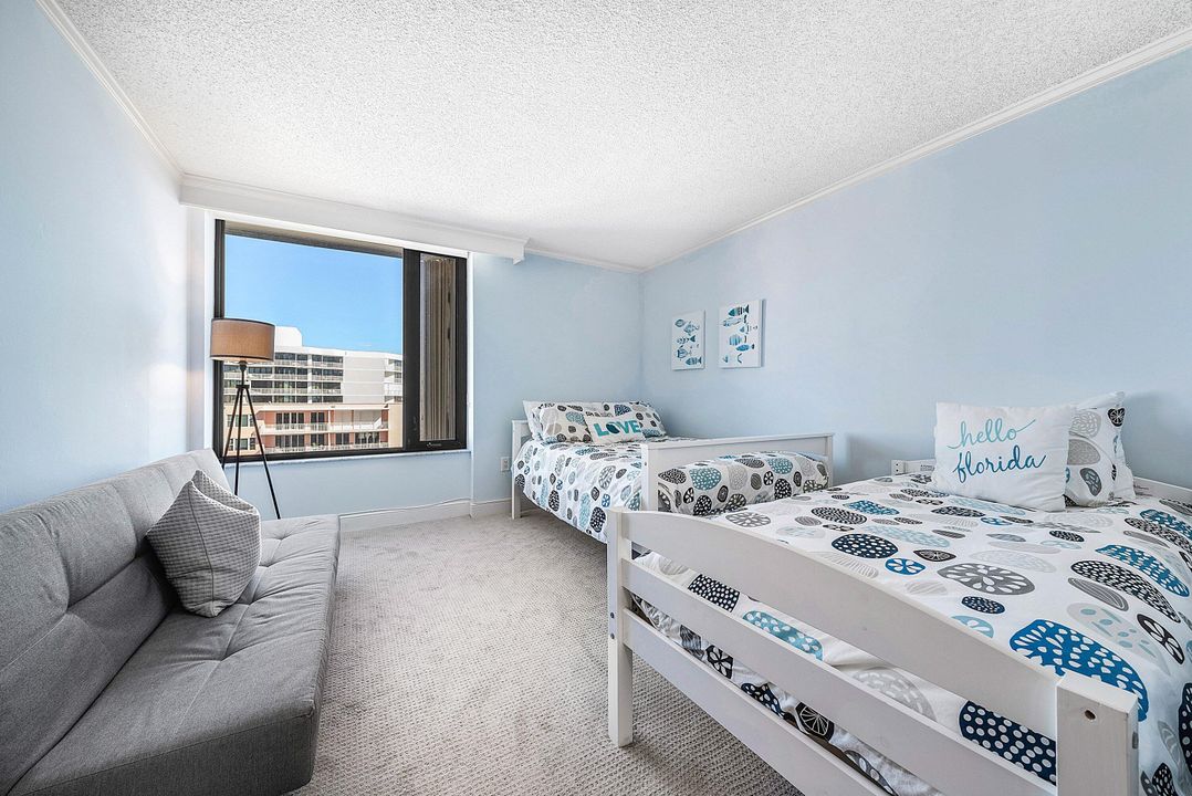 For Rent: $10,000 (2 beds, 2 baths, 1360 Square Feet)