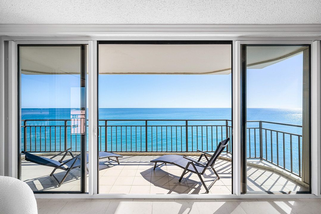 For Rent: $10,000 (2 beds, 2 baths, 1360 Square Feet)