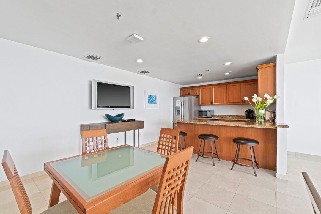 For Rent: $10,000 (2 beds, 2 baths, 1360 Square Feet)