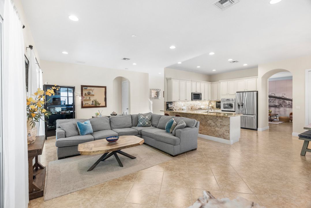 待售: $1,235,000 (5 贝兹, 4 浴室, 3509 平方英尺)