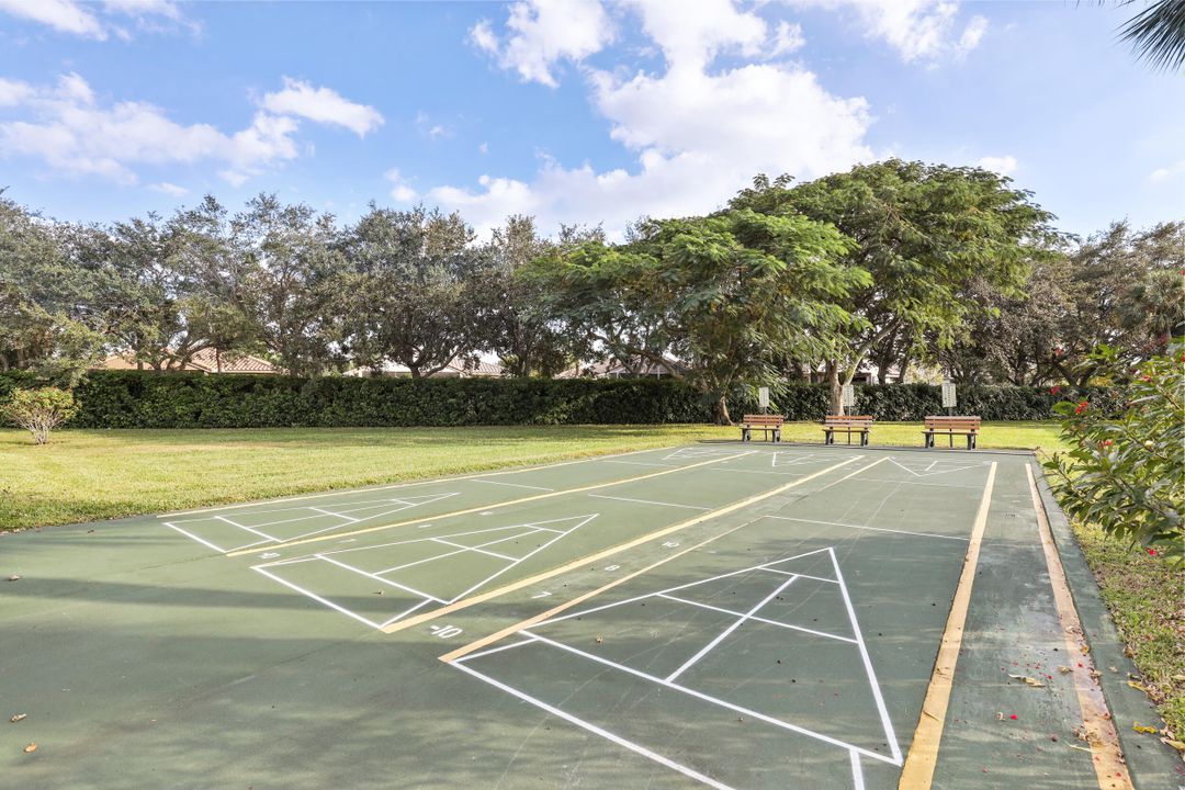 For Sale: $610,000 (3 beds, 2 baths, 2306 Square Feet)