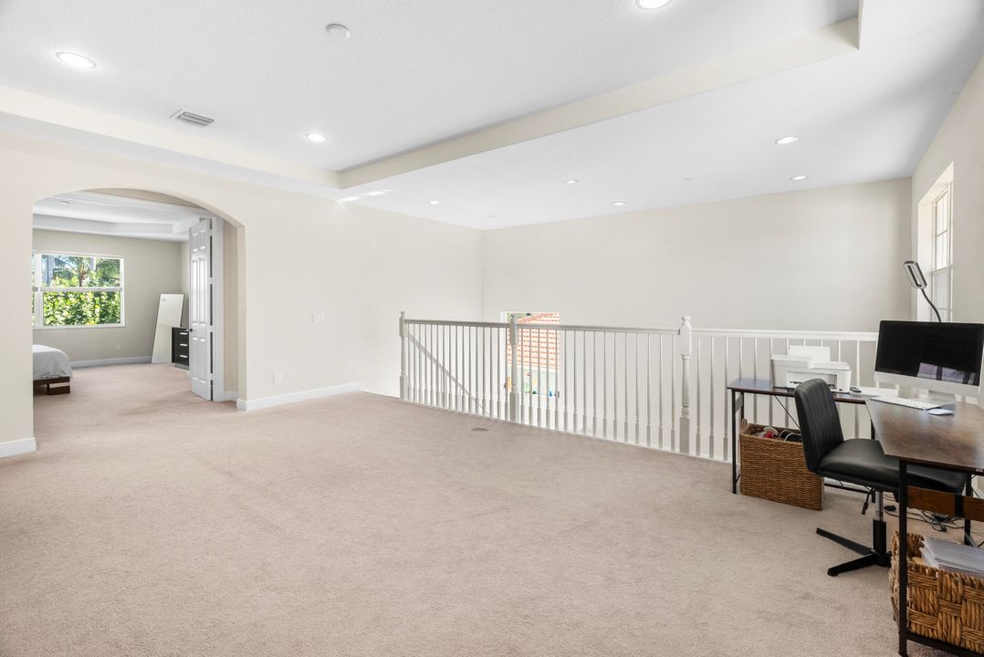 待售: $1,235,000 (5 贝兹, 4 浴室, 3509 平方英尺)