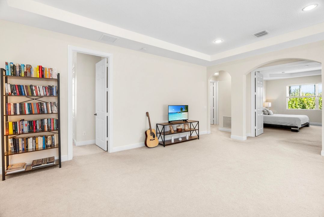 待售: $1,235,000 (5 贝兹, 4 浴室, 3509 平方英尺)