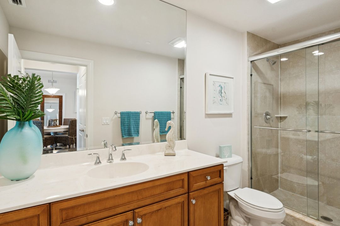 En Venta: $799,000 (2 camas, 2 baños, 1275 Pies cuadrados)