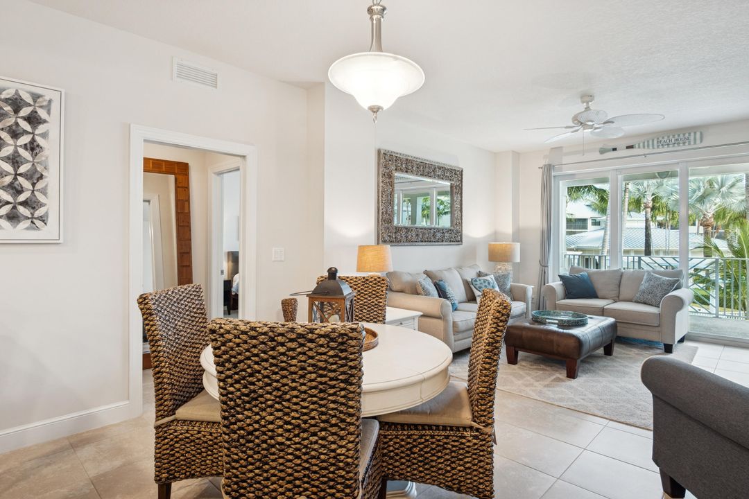 En Venta: $799,000 (2 camas, 2 baños, 1275 Pies cuadrados)