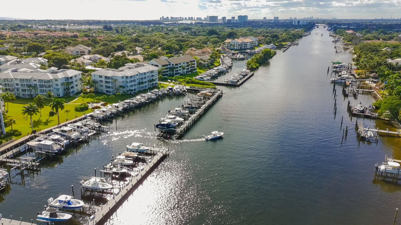 En Venta: $799,000 (2 camas, 2 baños, 1275 Pies cuadrados)