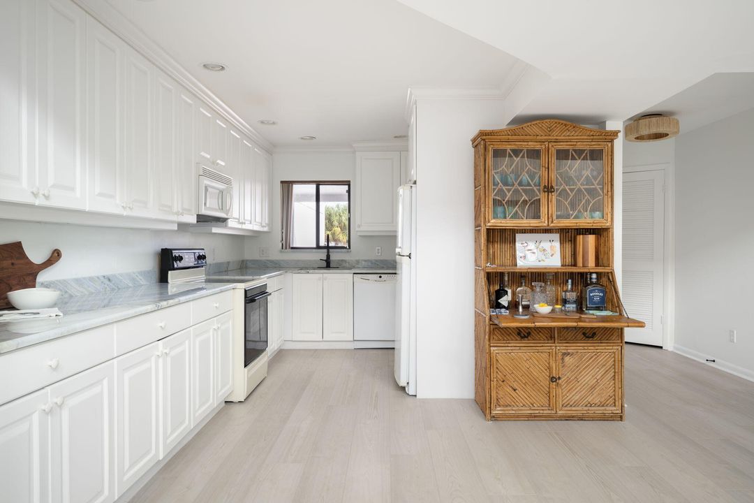 待售: $565,000 (2 贝兹, 2 浴室, 1475 平方英尺)