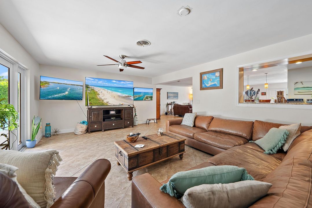 For Rent: $10,000 (3 beds, 2 baths, 1908 Square Feet)