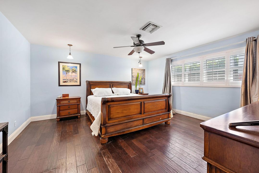 For Rent: $10,000 (3 beds, 2 baths, 1908 Square Feet)