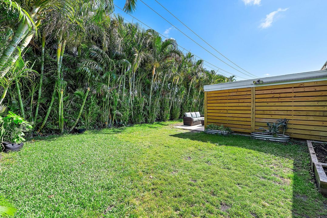 For Rent: $10,000 (3 beds, 2 baths, 1908 Square Feet)