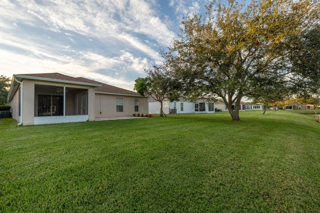 В аренду: $2,500 (4 спален, 2 ванн, 1922 Квадратных фут)