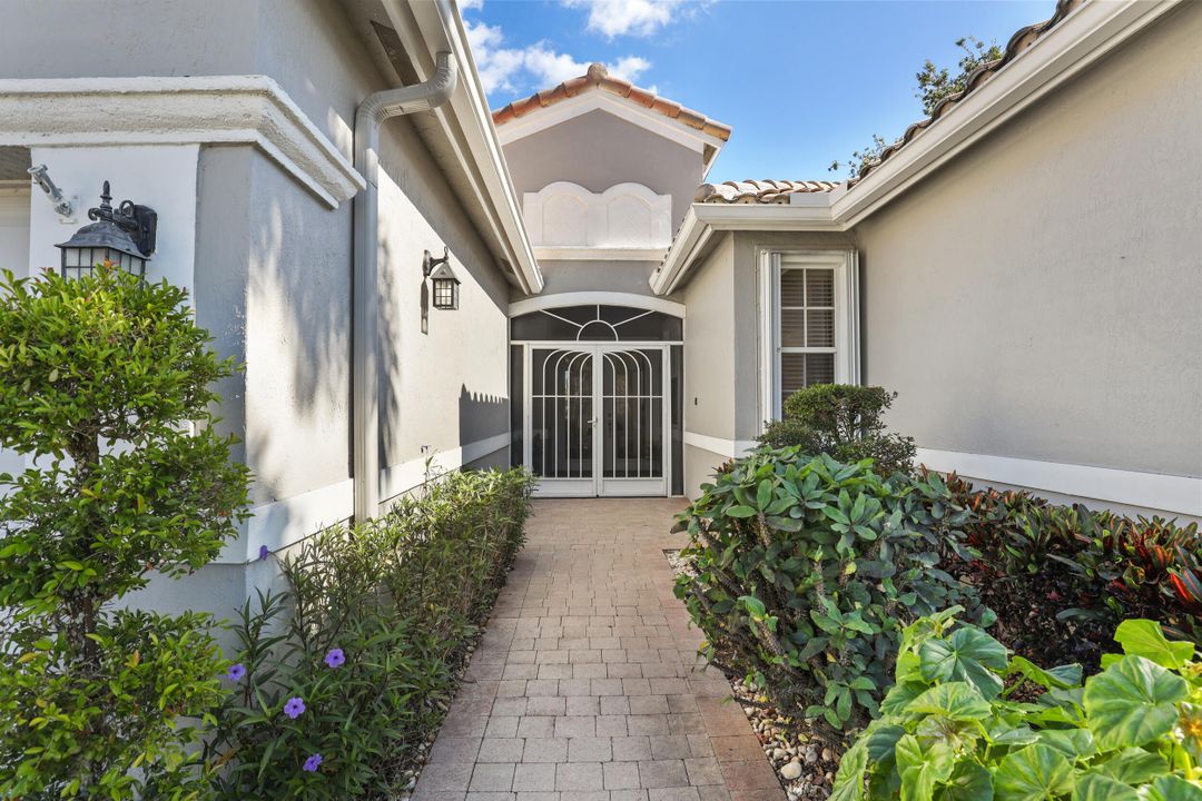 For Sale: $610,000 (3 beds, 2 baths, 2306 Square Feet)