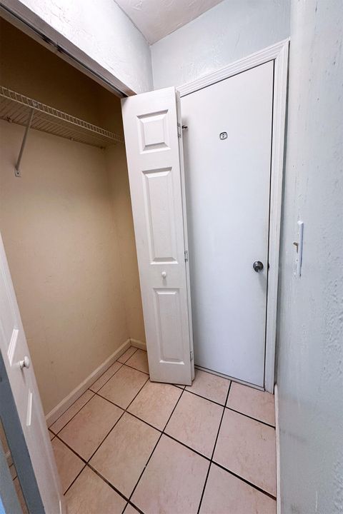 В аренду: $2,575 (3 спален, 2 ванн, 1002 Квадратных фут)