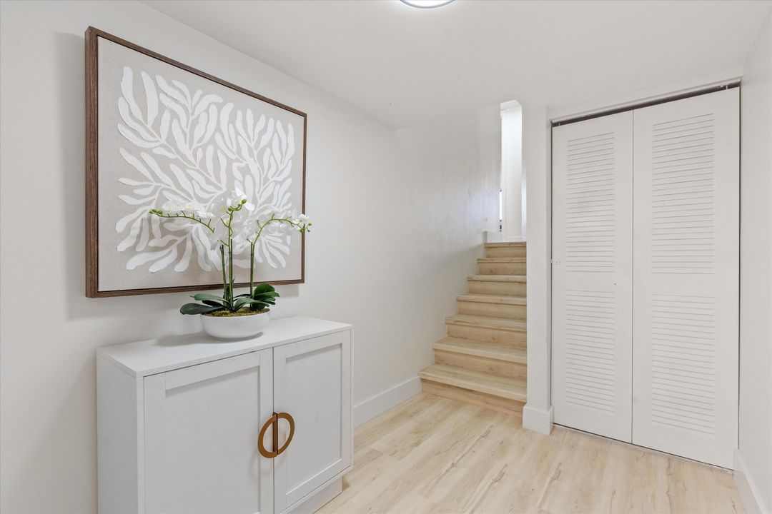 For Sale: $385,000 (2 beds, 2 baths, 1175 Square Feet)