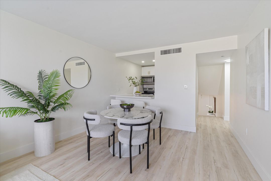 For Sale: $385,000 (2 beds, 2 baths, 1175 Square Feet)