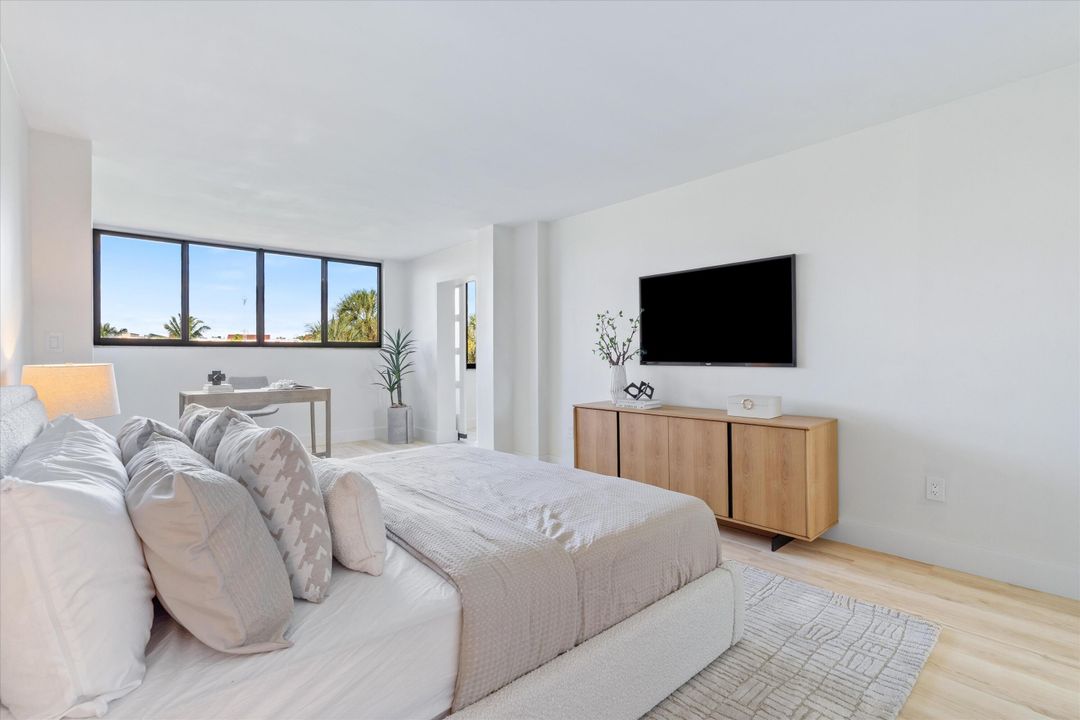 For Sale: $385,000 (2 beds, 2 baths, 1175 Square Feet)